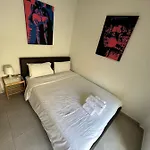 Modern Center Saripolou 2