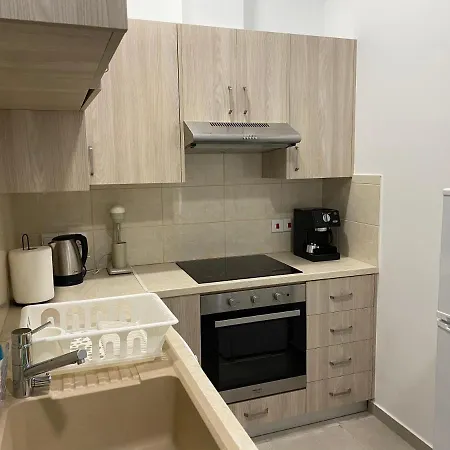 Modern Center Saripolou 2 * リマソール