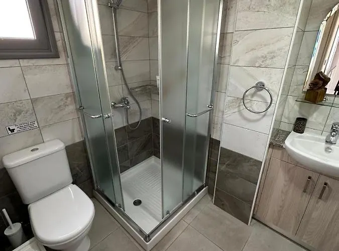 Modern Center Saripolou 2 레메소스